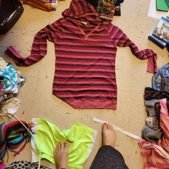 Used long sleeve knits - Picture 4 of 7